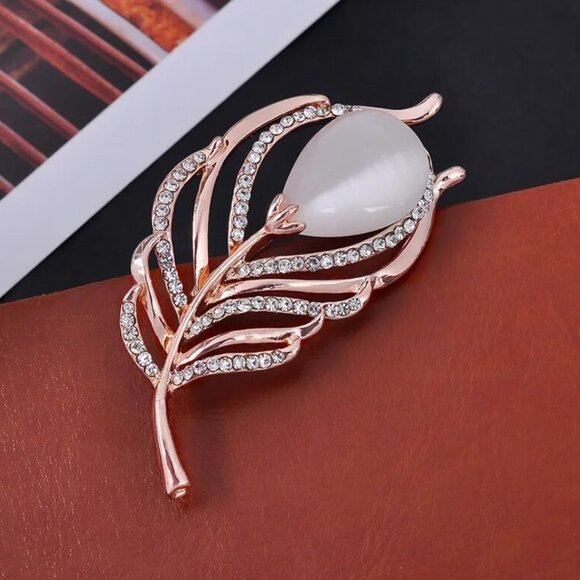 Jewelry pin brooch pendant feather elegant rose gold tone crystals fashion new - Picture 1 of 9